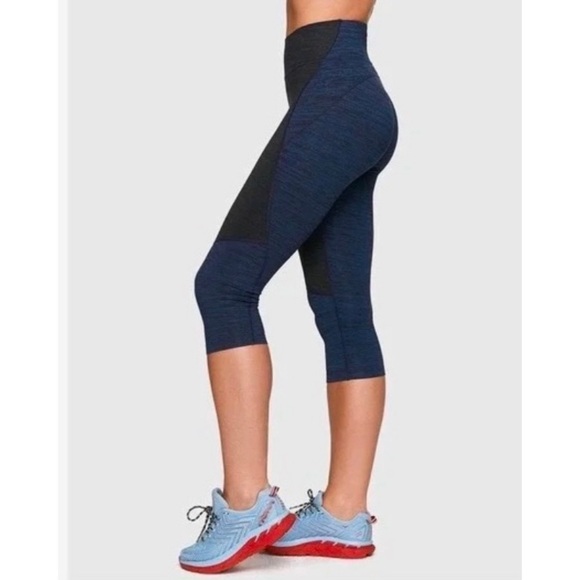 [Outdoor Voices] TechSweat Two-Tone Blue Kneecap Legging Baltic Night - Picture 1 of 7